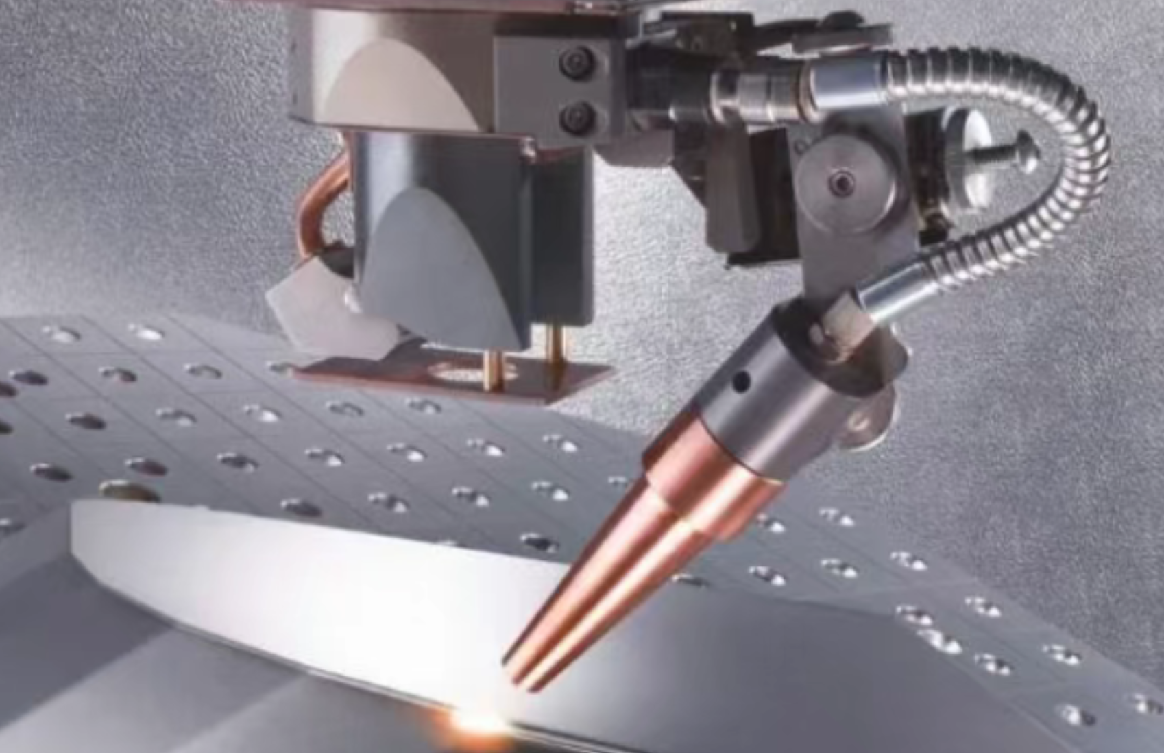 https://www.mavenlazer.com/pillow-plate-welding-machine/