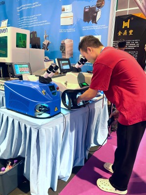 https://www.mavenlazer.com/portable-deep-laser-engraving-machine-marking-for-jewellery-gold-silver-product/