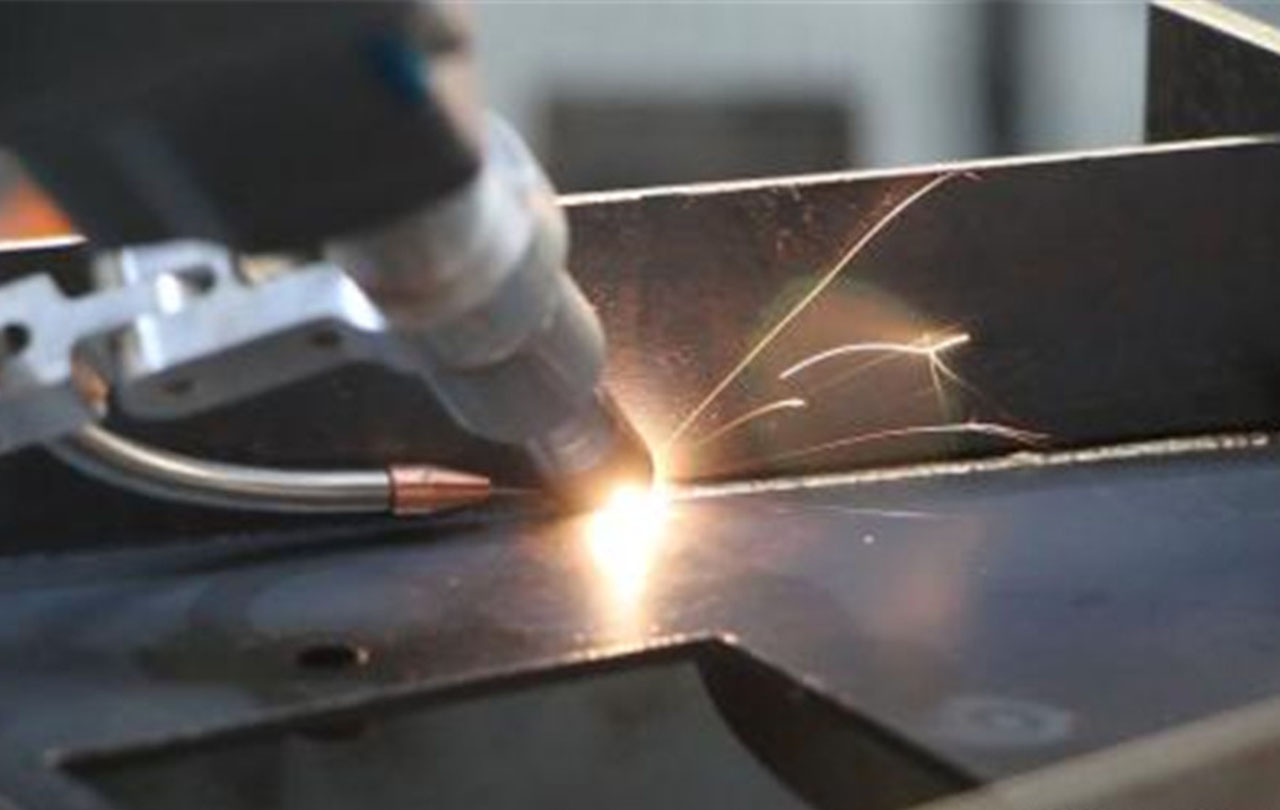 Eight solutions to common problems encountered during the operation of Handheld laser welding machines (19)